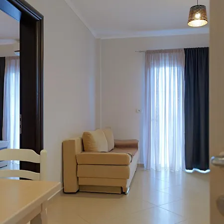 Deja Vu Hotel