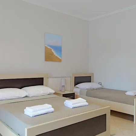 Deja Vu Hotel Ksamil