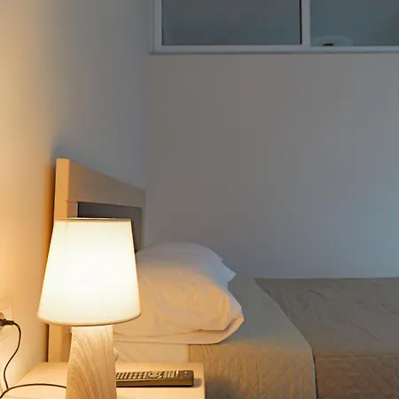 Hotel Deja Vu